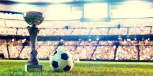 Displays data visually through easy-to-understand charts and tables