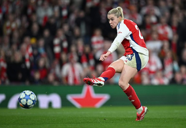 How Footballers Control Body Weight Across a Long Season