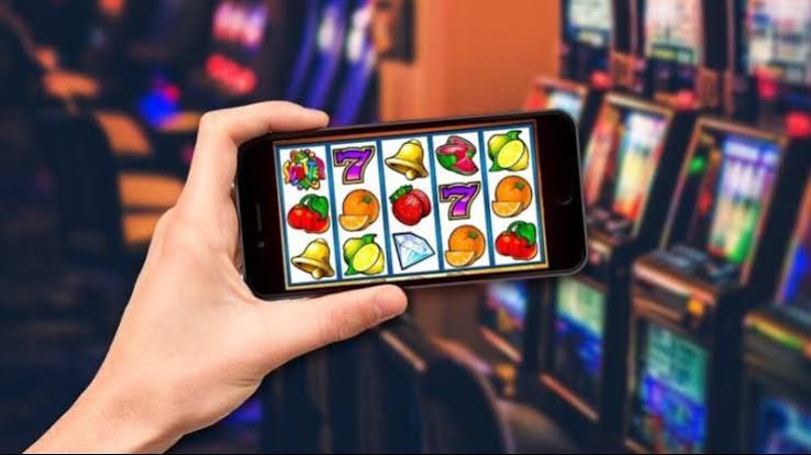 Slot